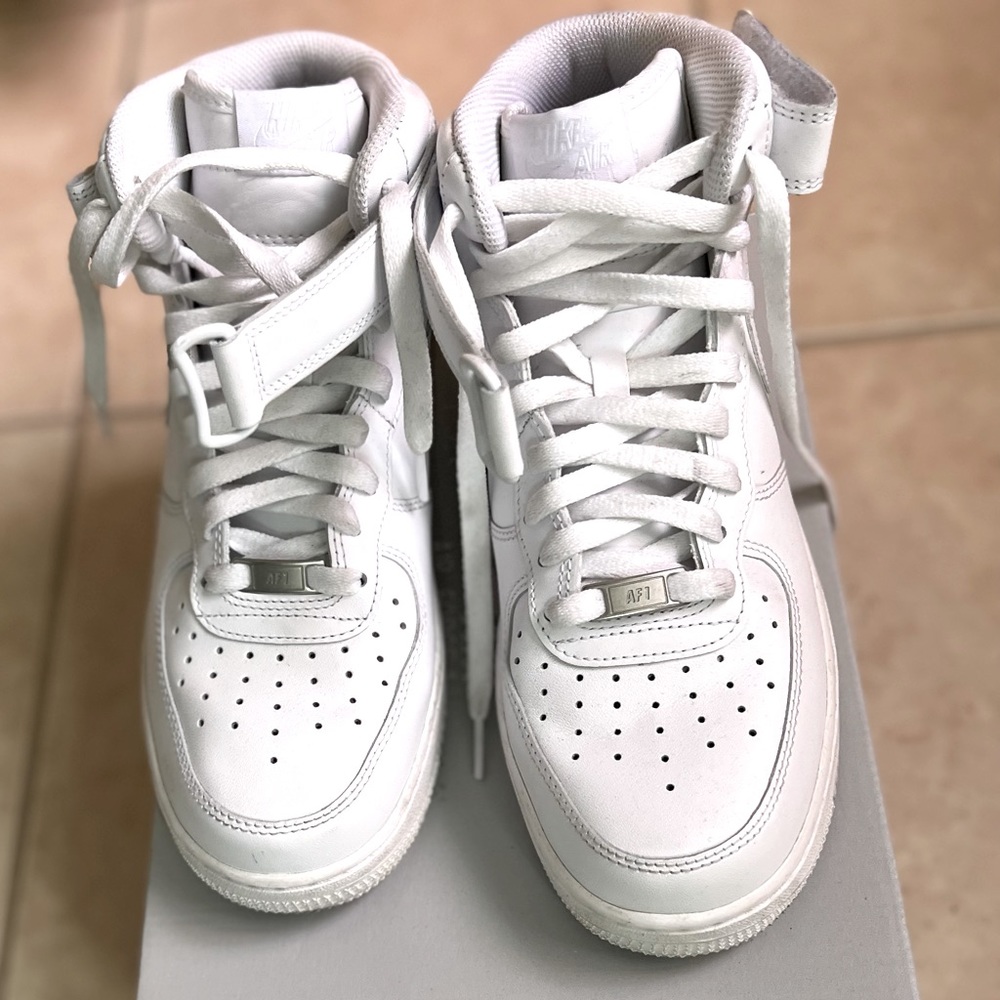 Air Force 1 mid ‘07 White Shoes high tops